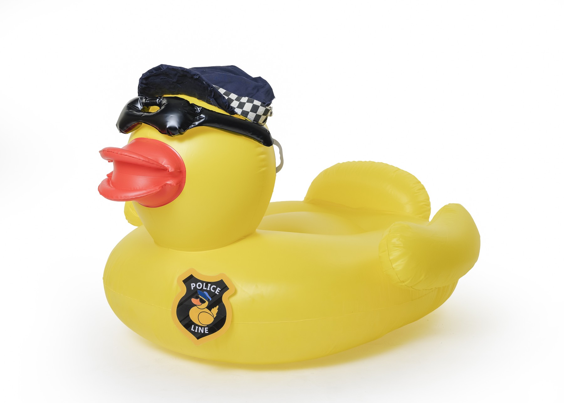L’ànec gegant oficial de Police Line amb gorra de policia i antifaç